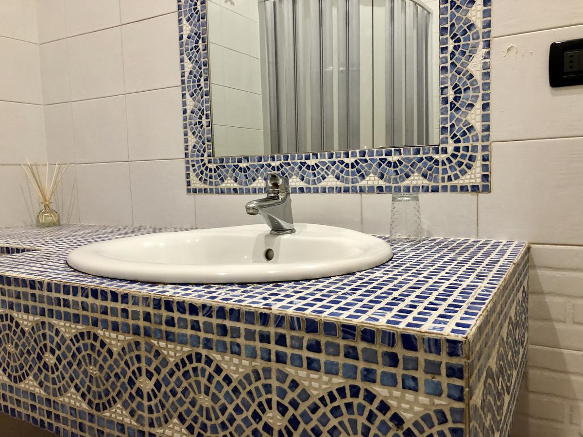 A Due Passi Dal Ponte Otel Taranto Dış mekan fotoğraf