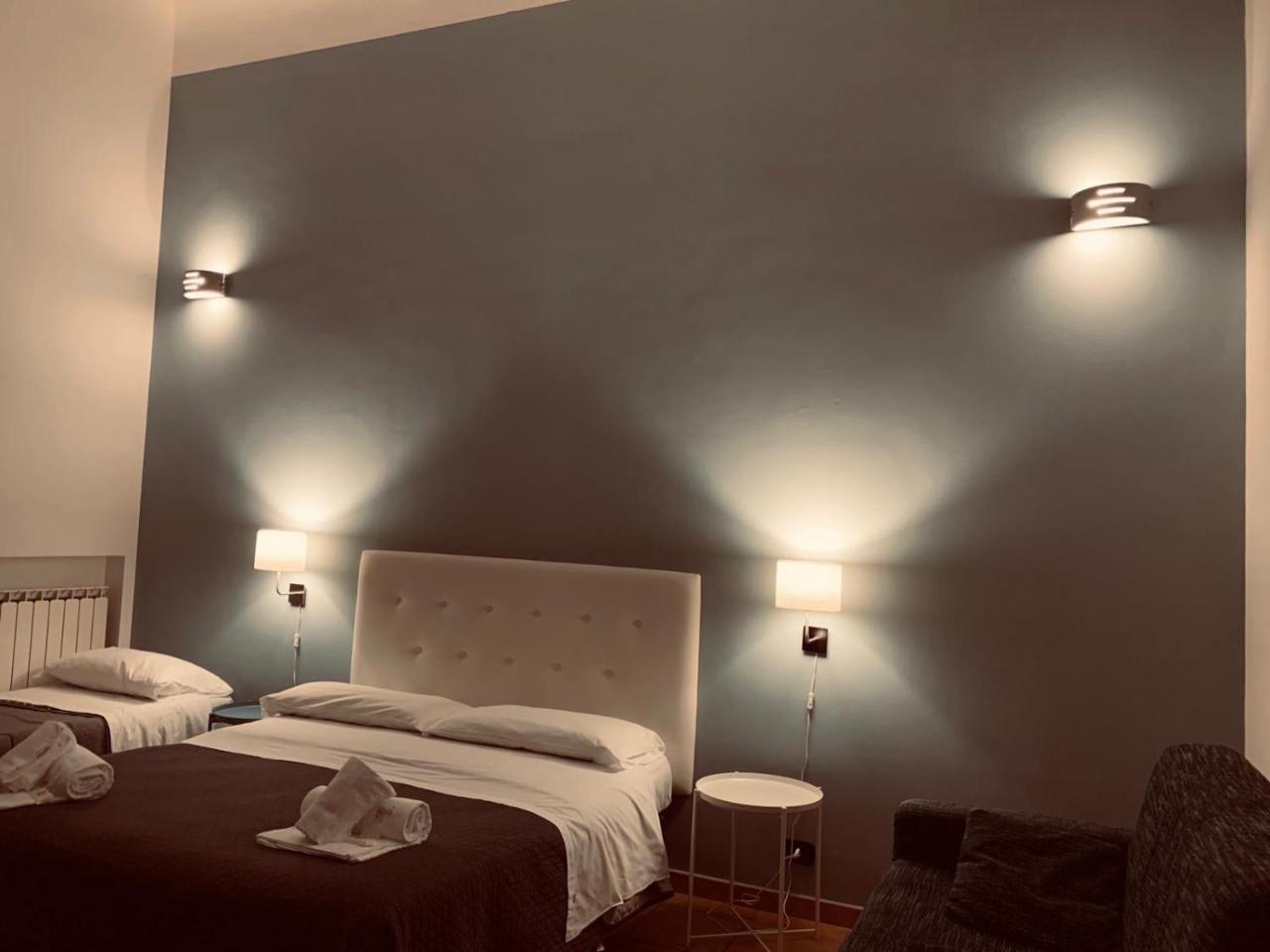 A Due Passi Dal Ponte Otel Taranto Dış mekan fotoğraf